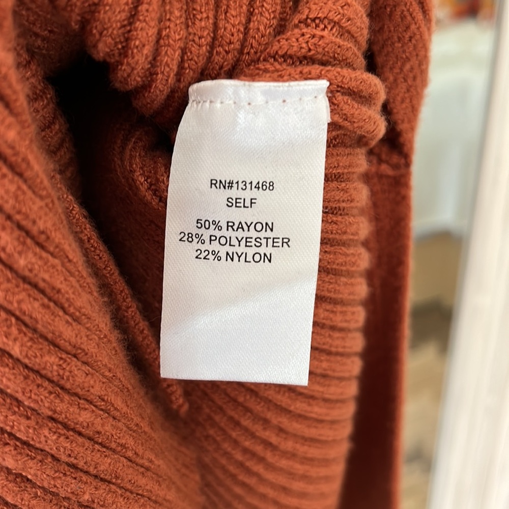 VICI Mock Neck Ribbed Sweater Dress Size Medium NWOT - Picture 7 of 7